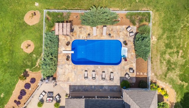 2305 Ooltewah Ringgold Road, Ooltewah, TN 37363