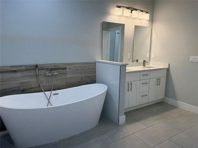 17199 SW 43RD COURT, Ocala, FL 34473