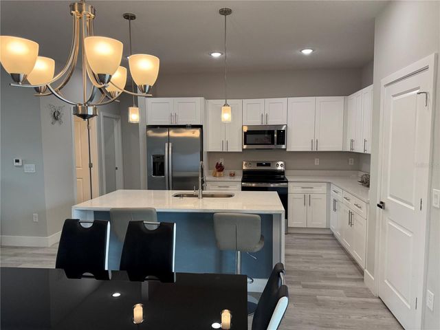 17199 SW 43RD COURT, Ocala, FL 34473