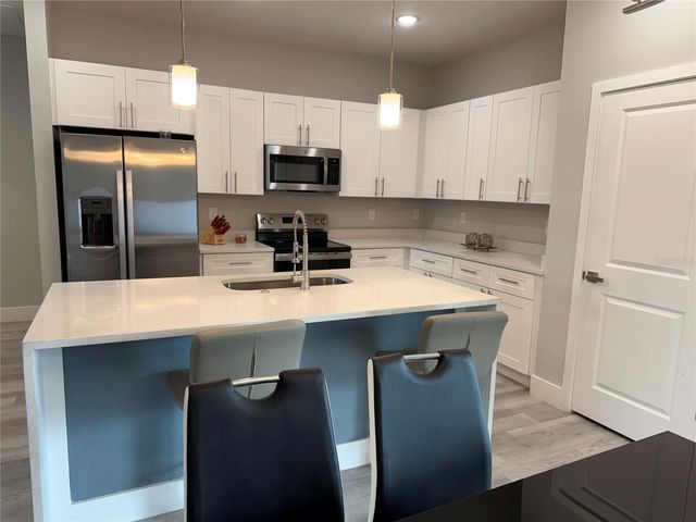 17199 SW 43RD COURT, Ocala, FL 34473