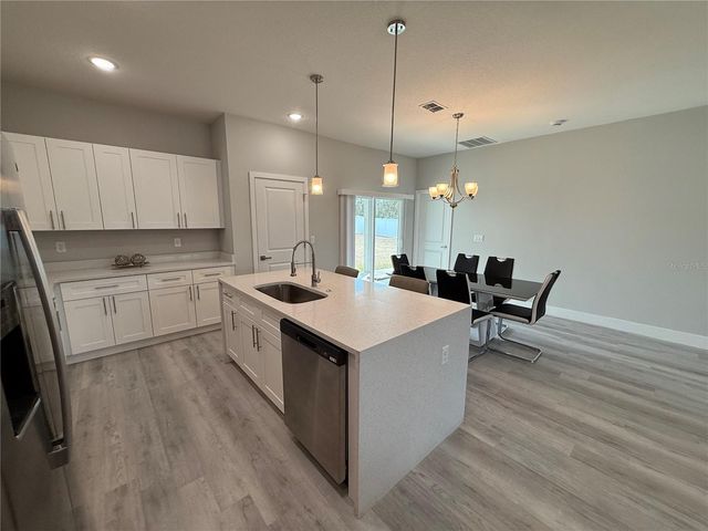 17199 SW 43RD COURT, Ocala, FL 34473