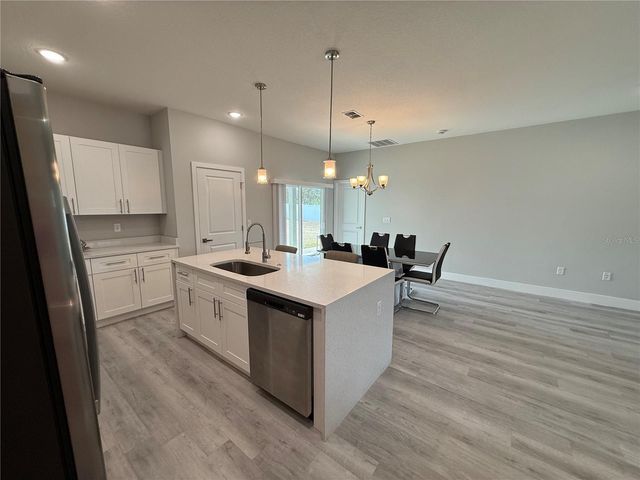 17199 SW 43RD COURT, Ocala, FL 34473