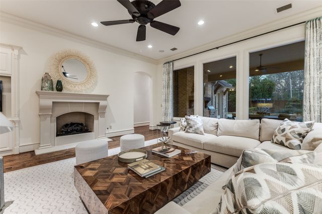 6031 Azalea Lane, Dallas, TX 75230