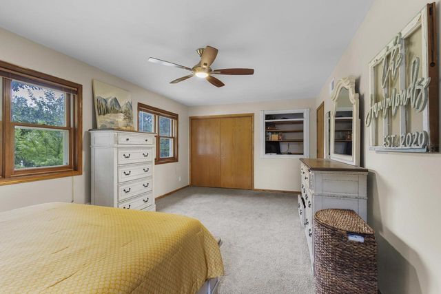 6682 Glenview Road, Deforest, WI 53532