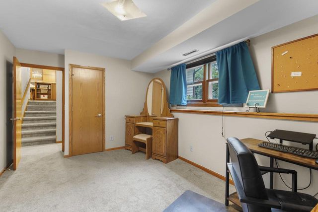 6682 Glenview Road, Deforest, WI 53532