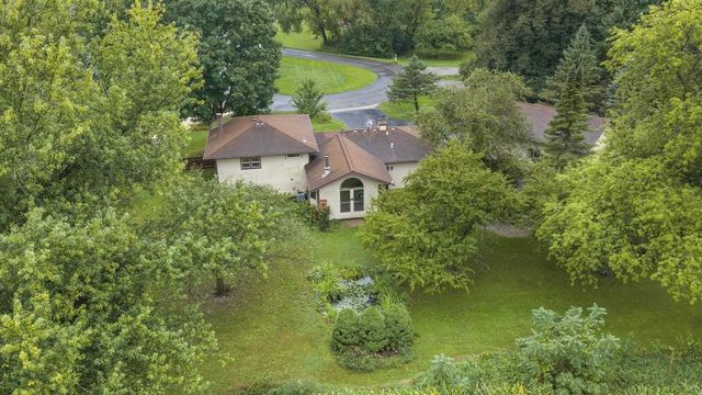 6682 Glenview Road, Deforest, WI 53532