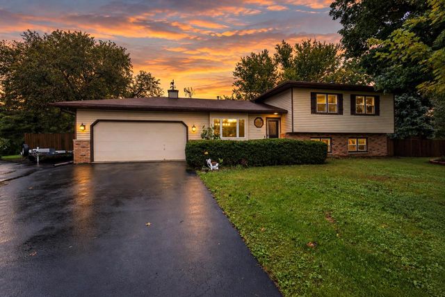 6682 Glenview Road, Deforest, WI 53532