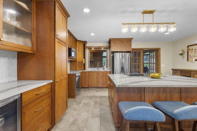 6682 Glenview Road, Deforest, WI 53532