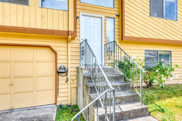 5906 S Verde Street, Tacoma, WA 98409