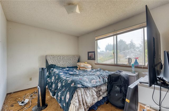 5906 S Verde Street, Tacoma, WA 98409