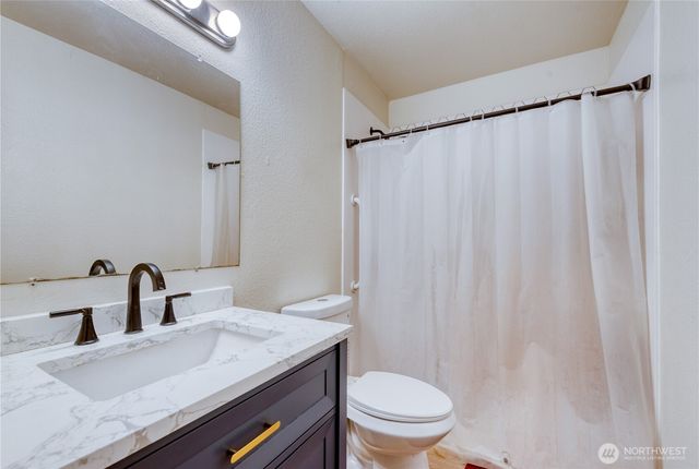 5906 S Verde Street, Tacoma, WA 98409