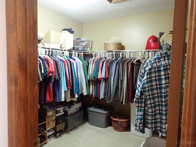 895 Millers Run Court, Fairfield, OH 45011