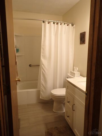 895 Millers Run Court, Fairfield, OH 45011