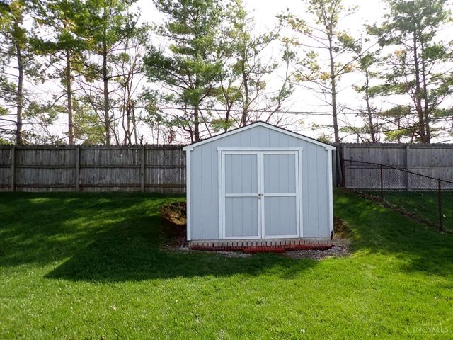 895 Millers Run Court, Fairfield, OH 45011