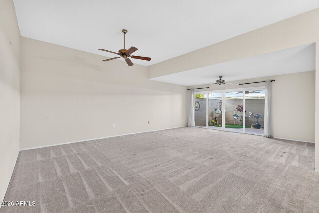 10146 W Hutton Drive, Sun City, AZ 85351 — photo 3