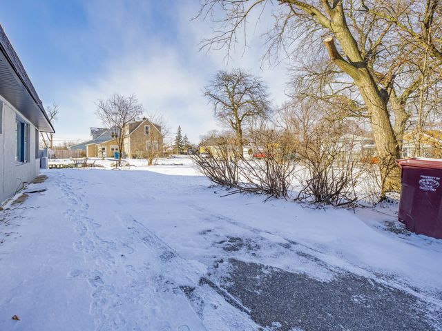 210 Southgate Avenue, Chicago Heights, IL 60411