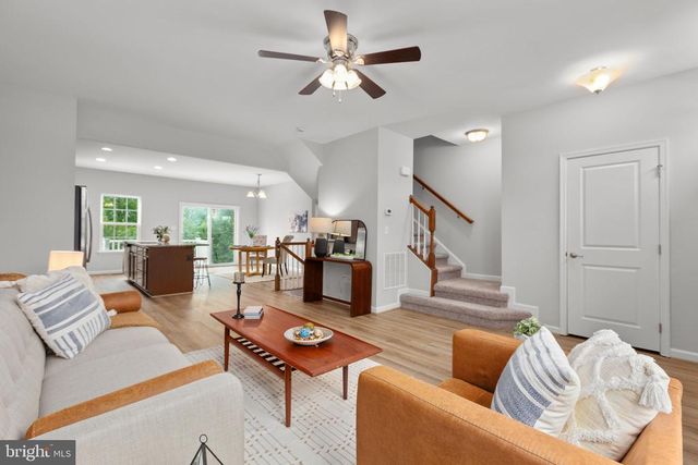 8647 ROSECRANS LN, Spotsylvania, VA 22553