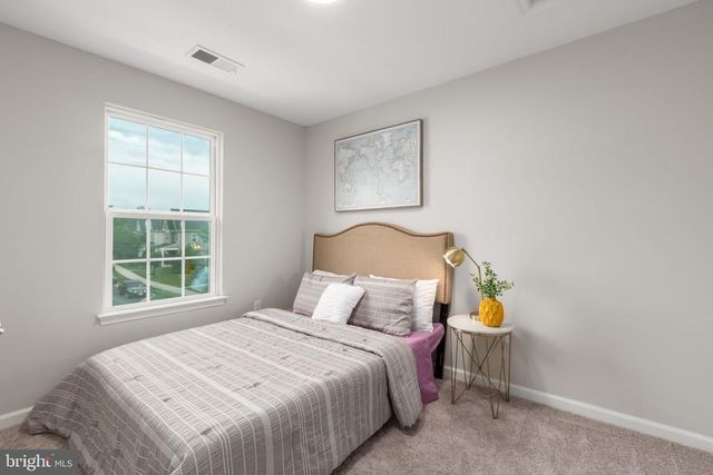 8647 ROSECRANS LN, Spotsylvania, VA 22553