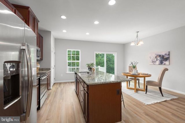 8647 ROSECRANS LN, Spotsylvania, VA 22553