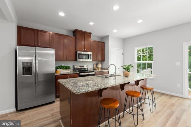 8647 ROSECRANS LN, Spotsylvania, VA 22553