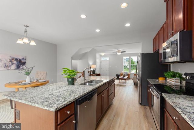 8647 ROSECRANS LN, Spotsylvania, VA 22553