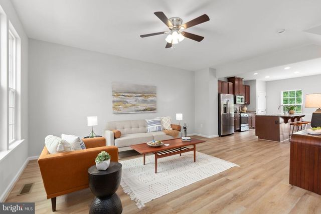 8647 ROSECRANS LN, Spotsylvania, VA 22553