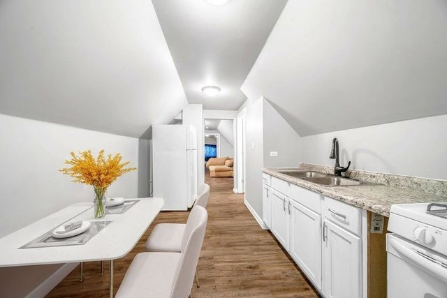 333 E 117th Street, Chicago, IL 60638
