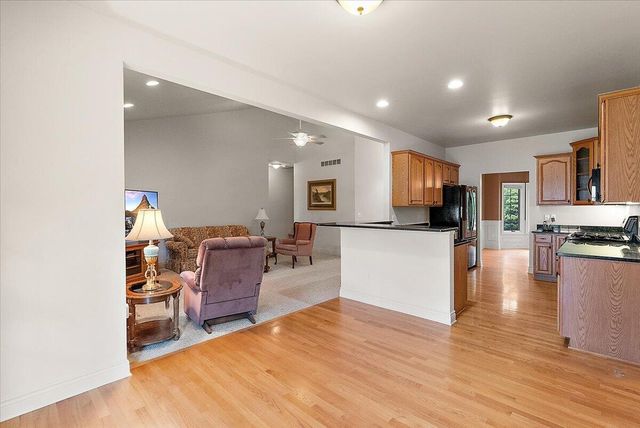 1011 Ashton Woods Drive, Canton, MI 48187