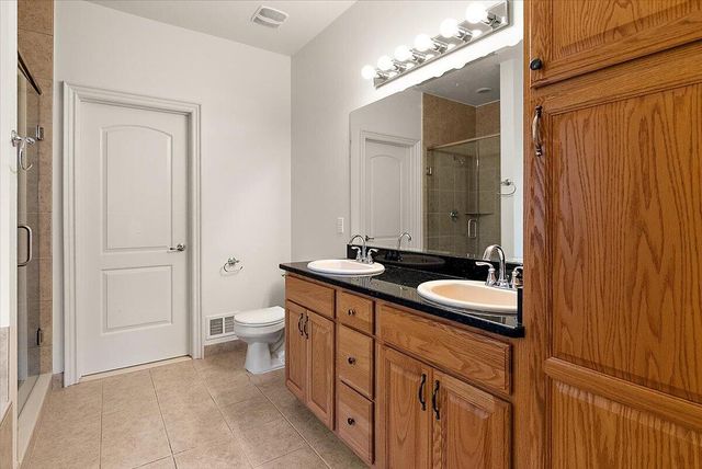 1011 Ashton Woods Drive, Canton, MI 48187