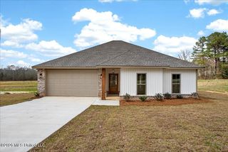 5 Bounds Road, Sumrall, MS 39482