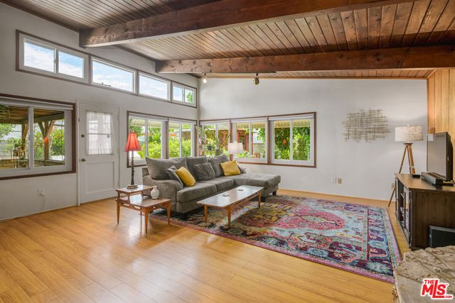 13138 Welby Way, Los Angeles, CA 91606