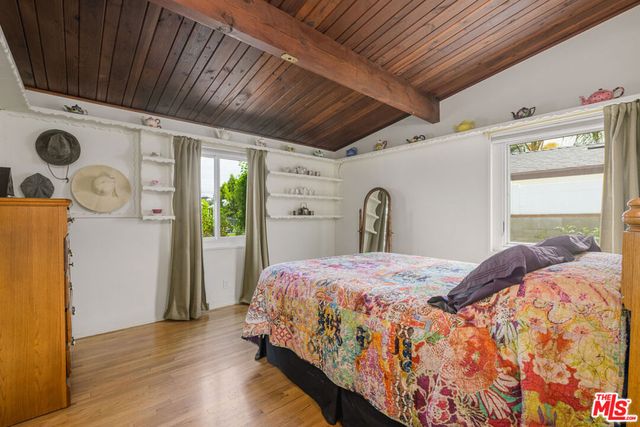 13138 Welby Way, Los Angeles, CA 91606