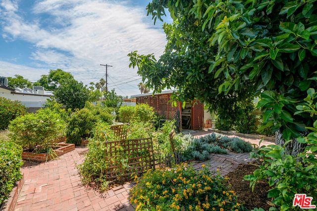 13138 Welby Way, Los Angeles, CA 91606