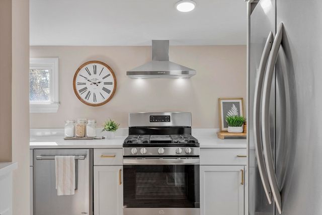 270 Northern Blvd, Newburyport, MA 01950