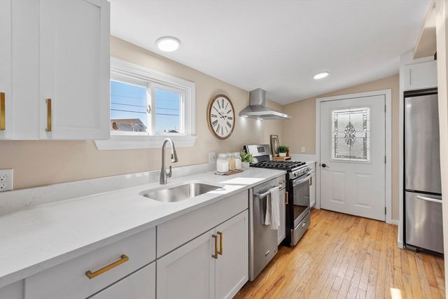 270 Northern Blvd, Newburyport, MA 01950