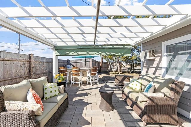 270 Northern Blvd, Newburyport, MA 01950