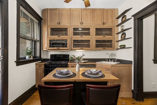 207 Hamilton Street 3, Evanston, IL 60202