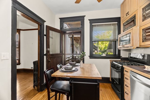 207 Hamilton Street 3, Evanston, IL 60202