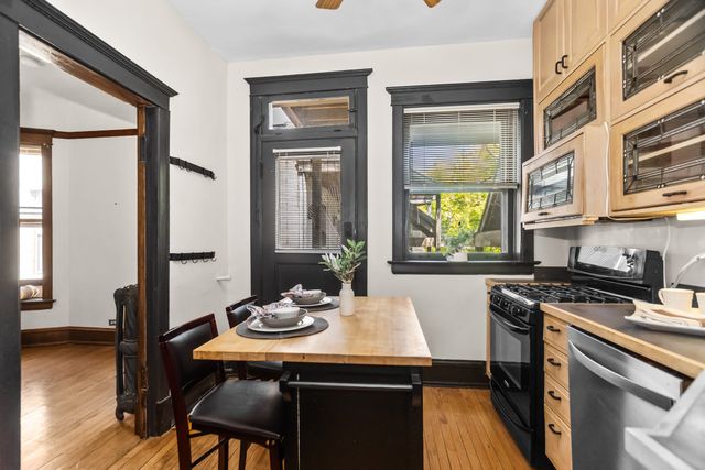 207 Hamilton Street 3, Evanston, IL 60202