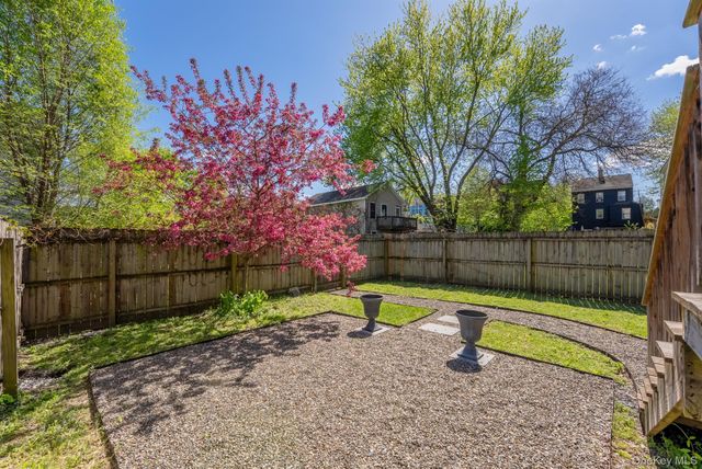 72 Hunter Street, Kingston, NY 12401