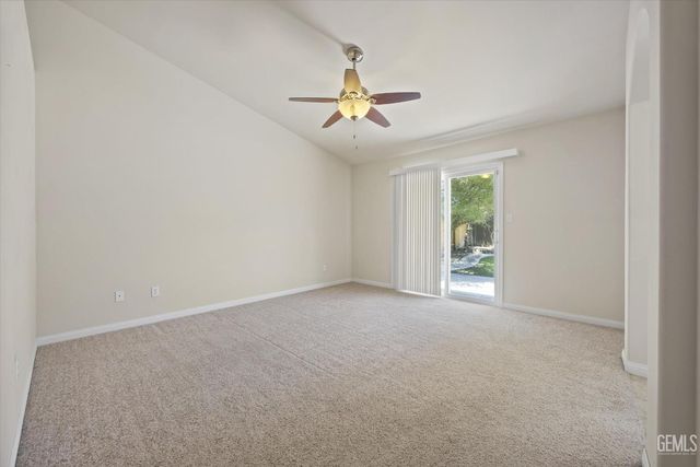 10700 Valverde Drive, Bakersfield, CA 93311
