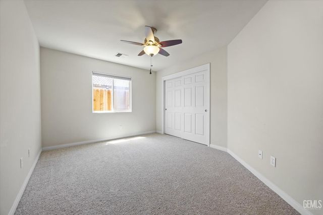 10700 Valverde Drive, Bakersfield, CA 93311