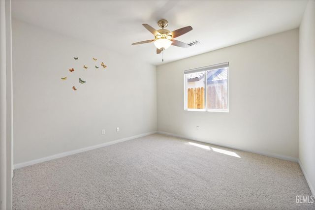 10700 Valverde Drive, Bakersfield, CA 93311