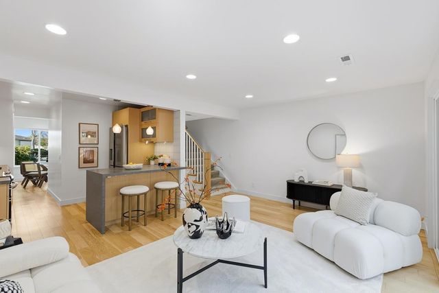 7050 Rainbow Drive 4, San Jose, CA 95129