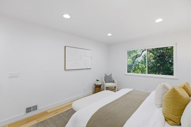 7050 Rainbow Drive 4, San Jose, CA 95129