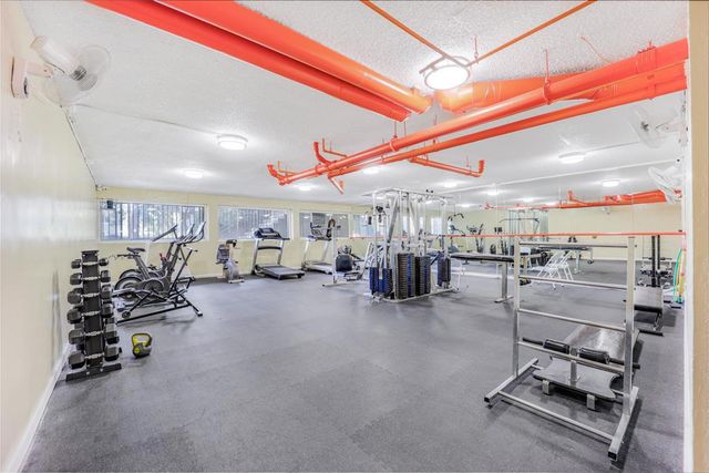 7050 Rainbow Drive 4, San Jose, CA 95129