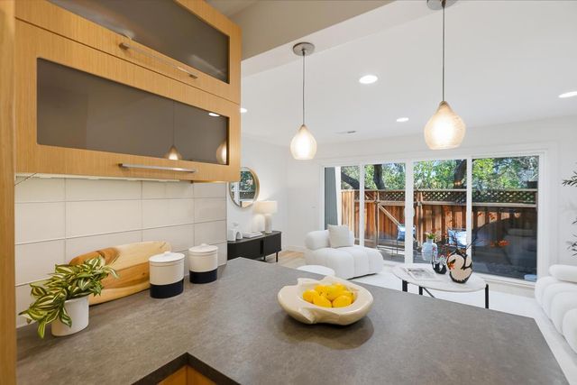 7050 Rainbow Drive 4, San Jose, CA 95129