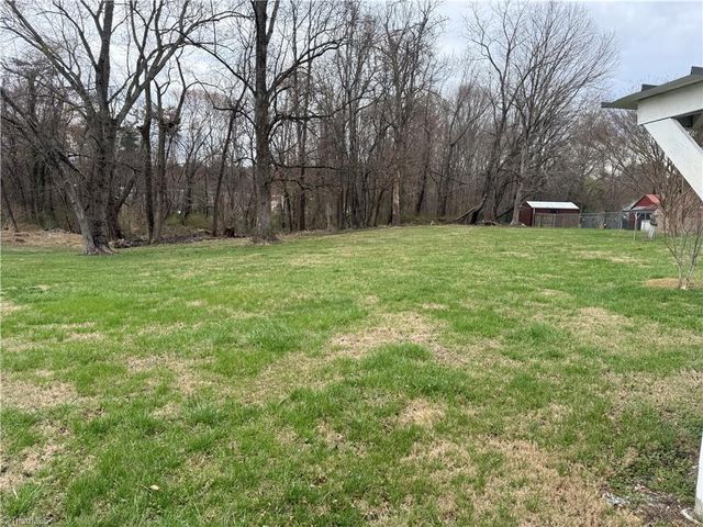 268 Smith Lane, Mount Airy, NC 27030