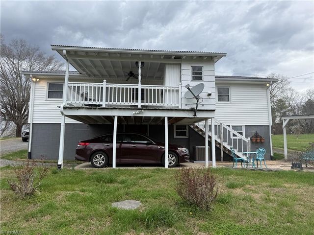 268 Smith Lane, Mount Airy, NC 27030