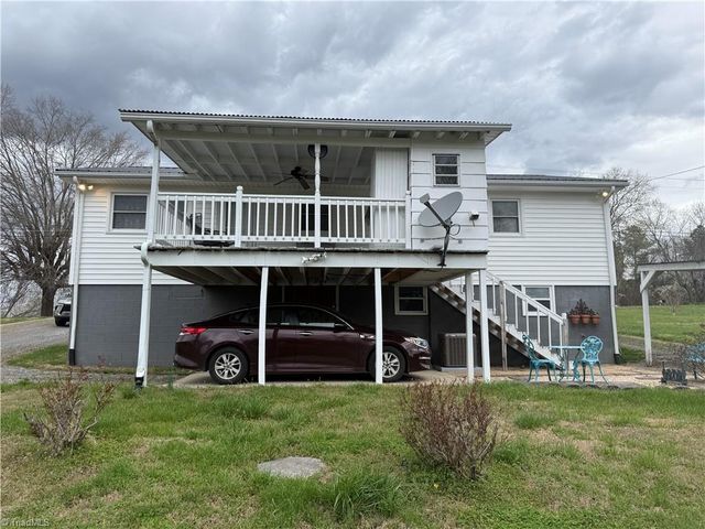 268 Smith Lane, Mount Airy, NC 27030